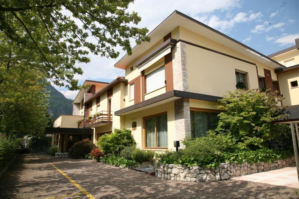 Albergo Benito Ponte nell'Alpi Bagian luar foto