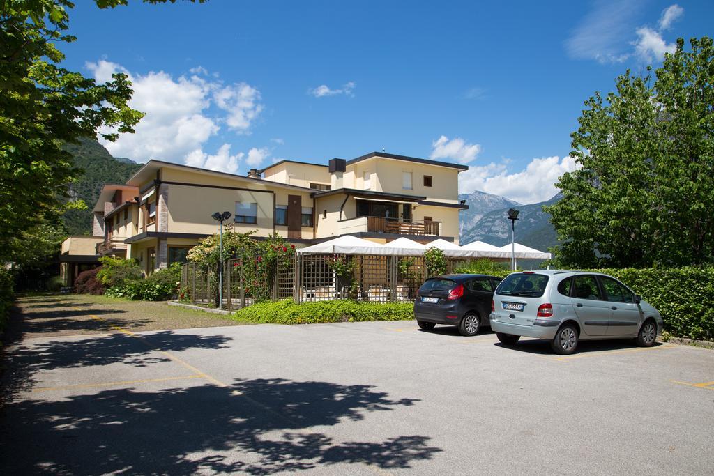 Albergo Benito Ponte nell'Alpi Bagian luar foto