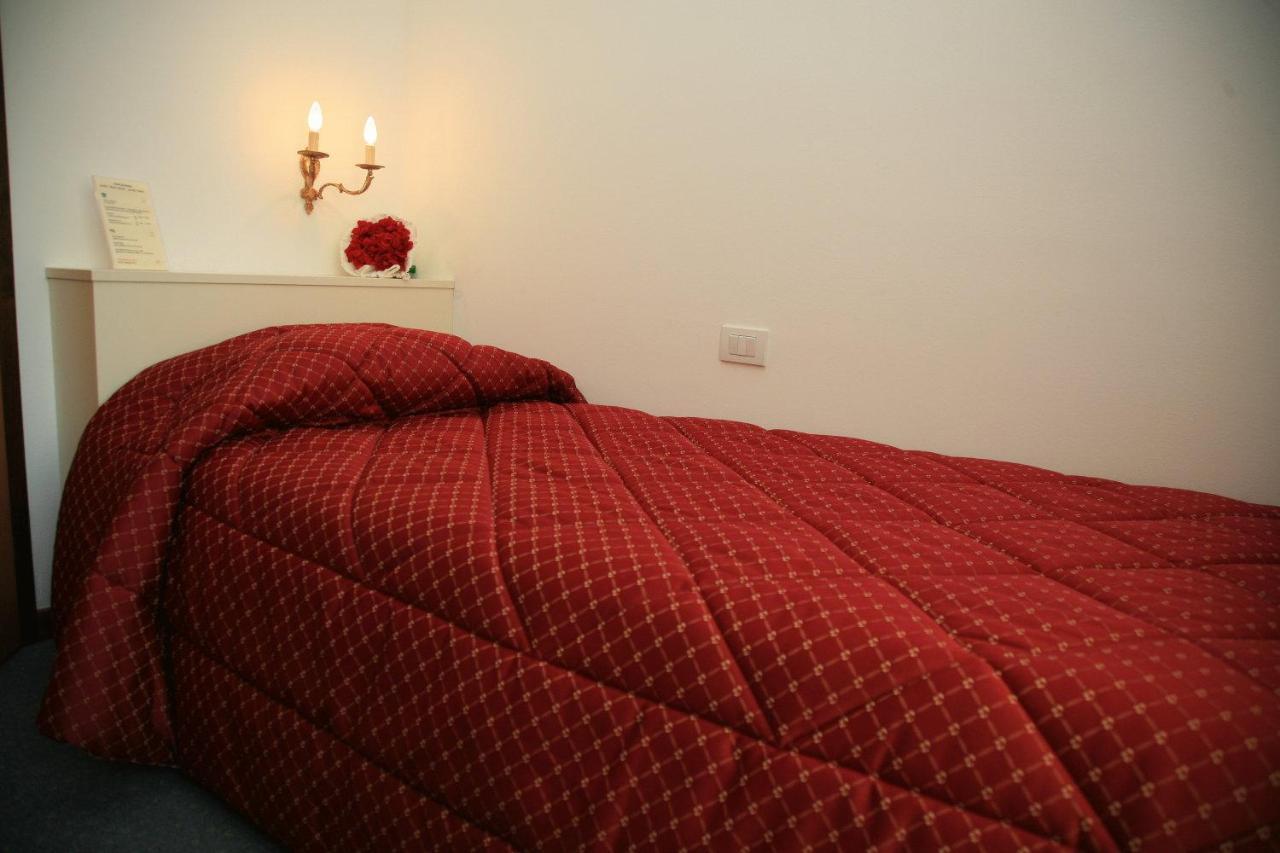 Albergo Benito Ponte nell'Alpi Ruang foto
